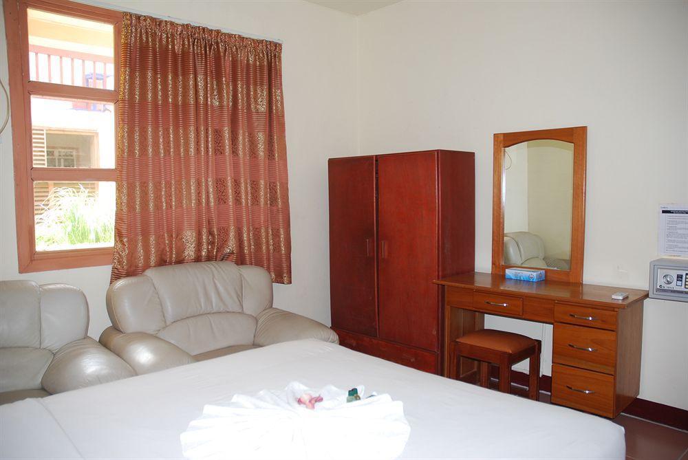 Pacific Crown Hotel Honiara Eksteriør bilde