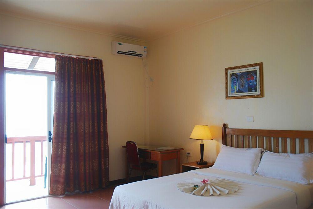 Pacific Crown Hotel Honiara Eksteriør bilde