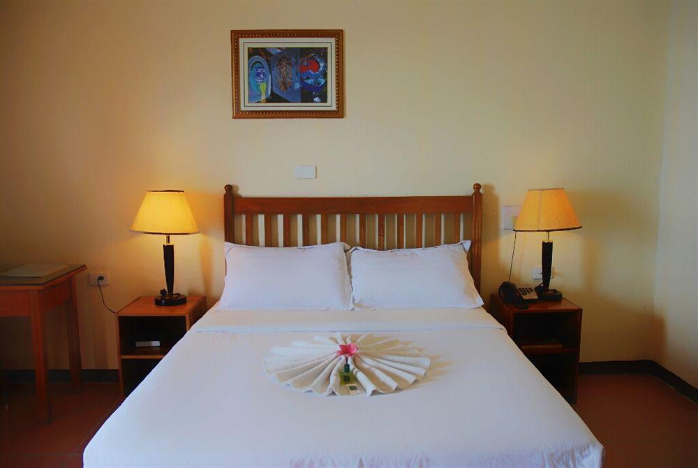 Pacific Crown Hotel Honiara Eksteriør bilde