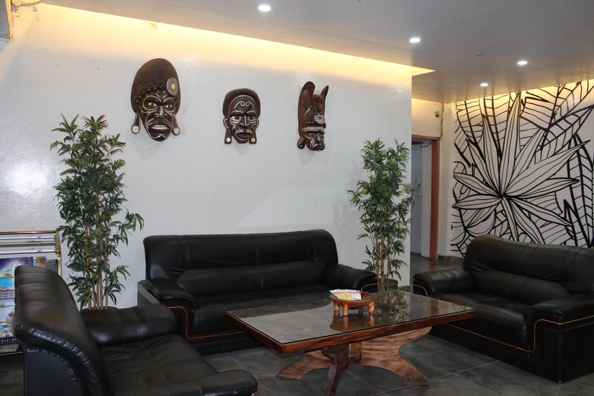 Pacific Crown Hotel Honiara Eksteriør bilde