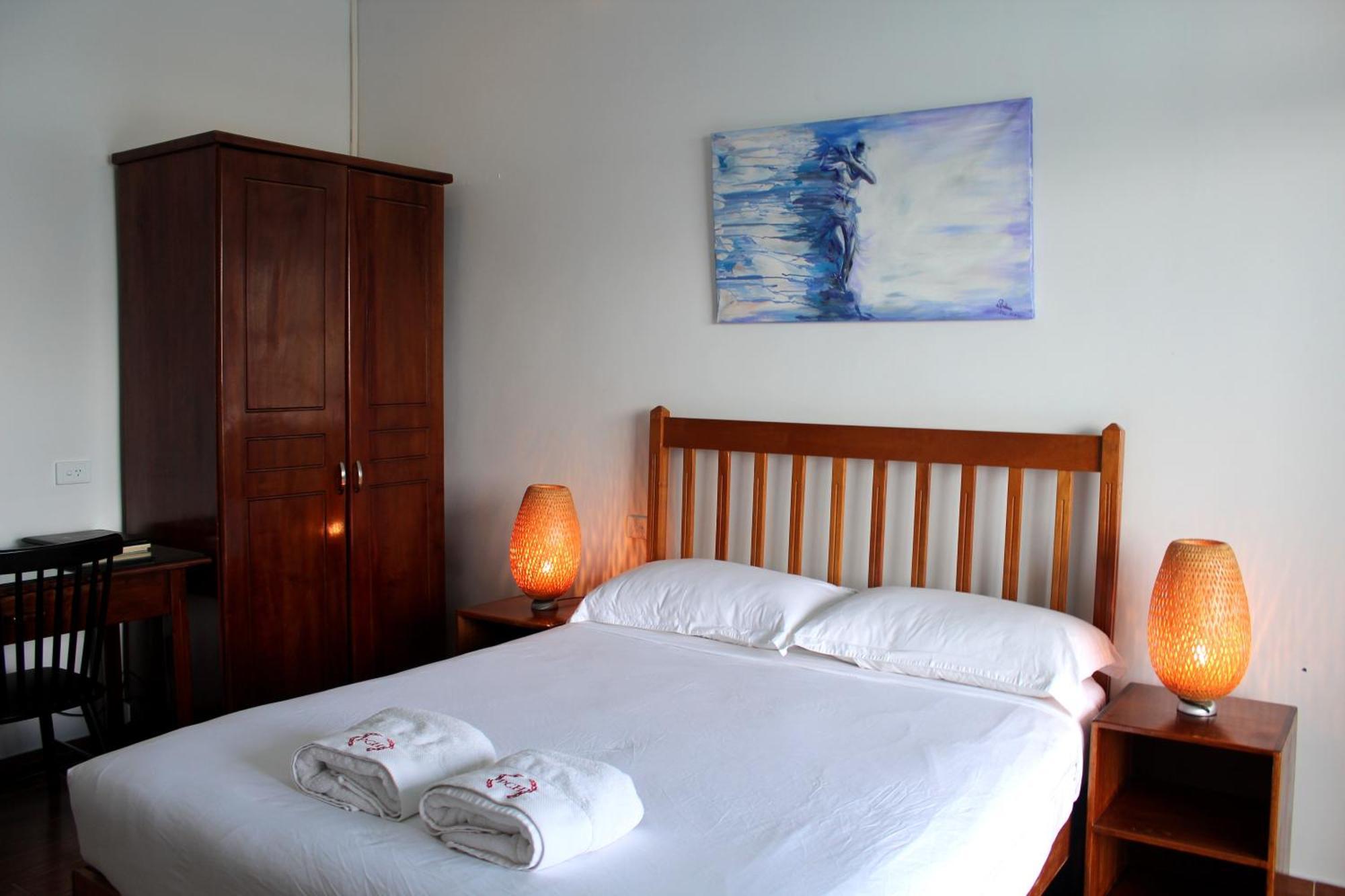 Pacific Crown Hotel Honiara Eksteriør bilde