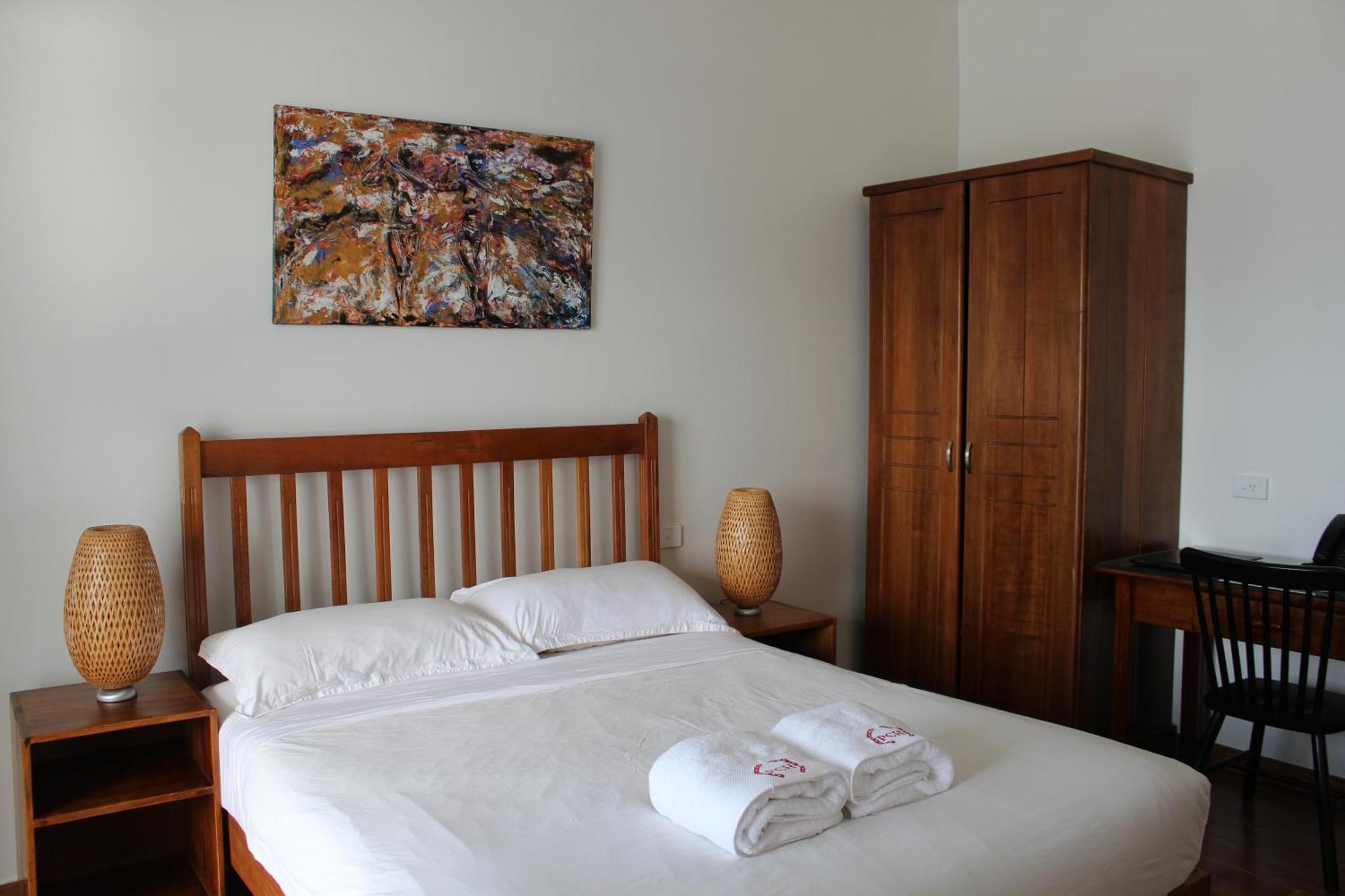 Pacific Crown Hotel Honiara Eksteriør bilde