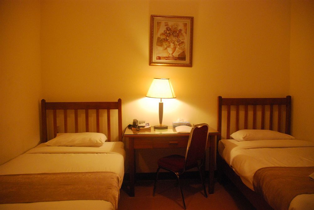 Pacific Crown Hotel Honiara Eksteriør bilde